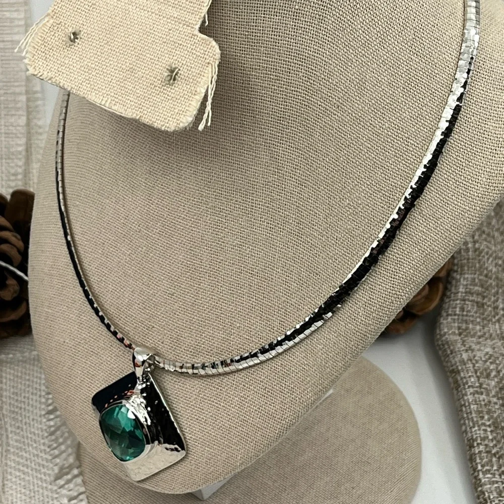 925 Italy Platinum Over Sterling Silver Hammered Pendant Necklace – 26.2g - Picture 12 of 17